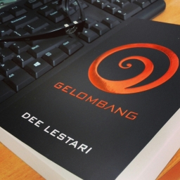Personal Opinion about “Supernova – Gelombang”